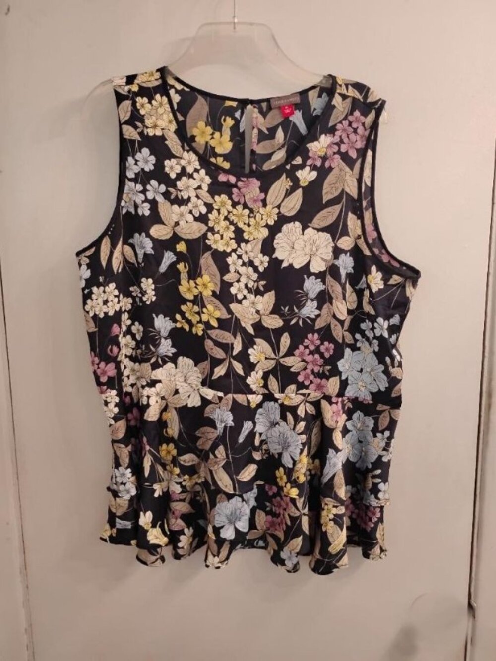 XL ~ Vince Camuto ~ sleeveless navy floral tank